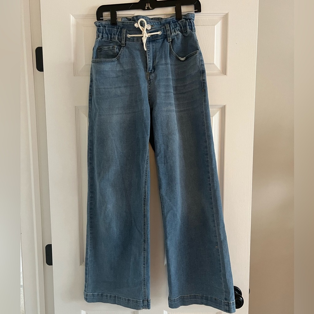 Wide leg jeans with drawstring - size small